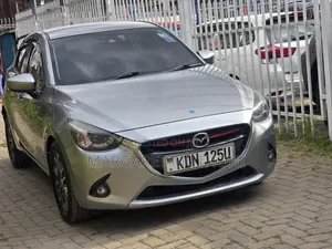 Mazda Demio 2017 Silver