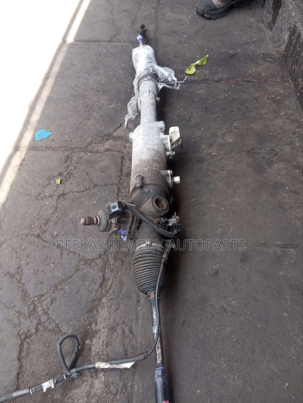 Toyota Mark X Steering Rack 2WD.