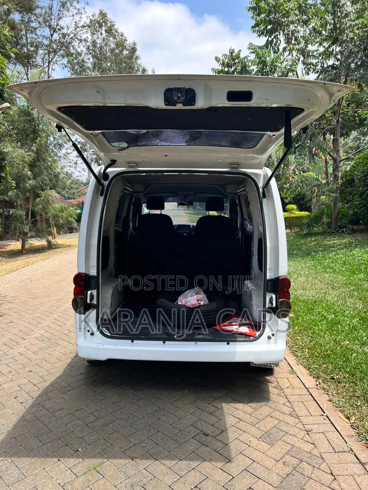 Nissan NV200 2015 White