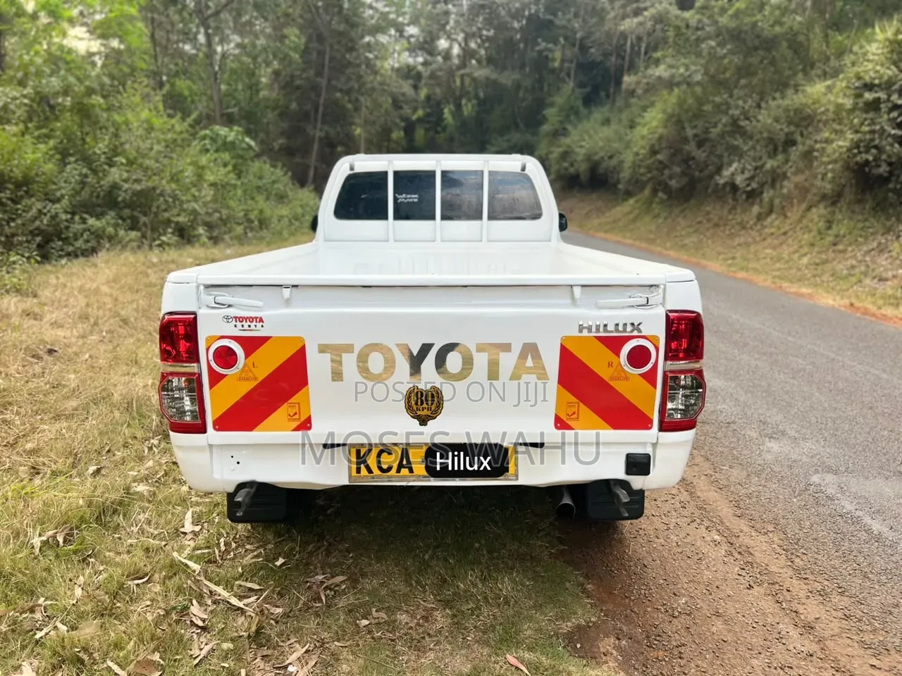 Toyota Hilux WORKMATE 2014 White