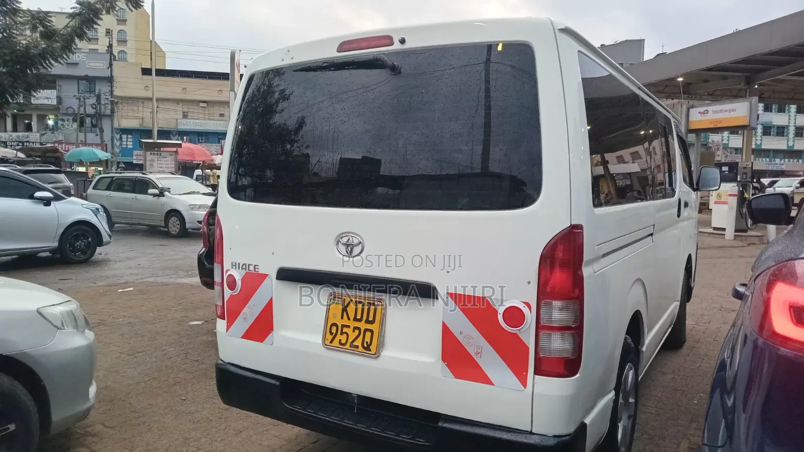 Toyota HiAce 2014 White