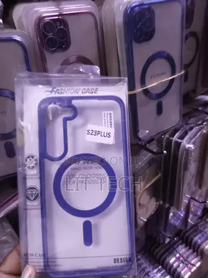 Samsung Galaxy S23+ Transparent Magsafe Case With Blue Raised Borders