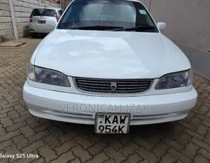 Toyota Corolla 1998 White