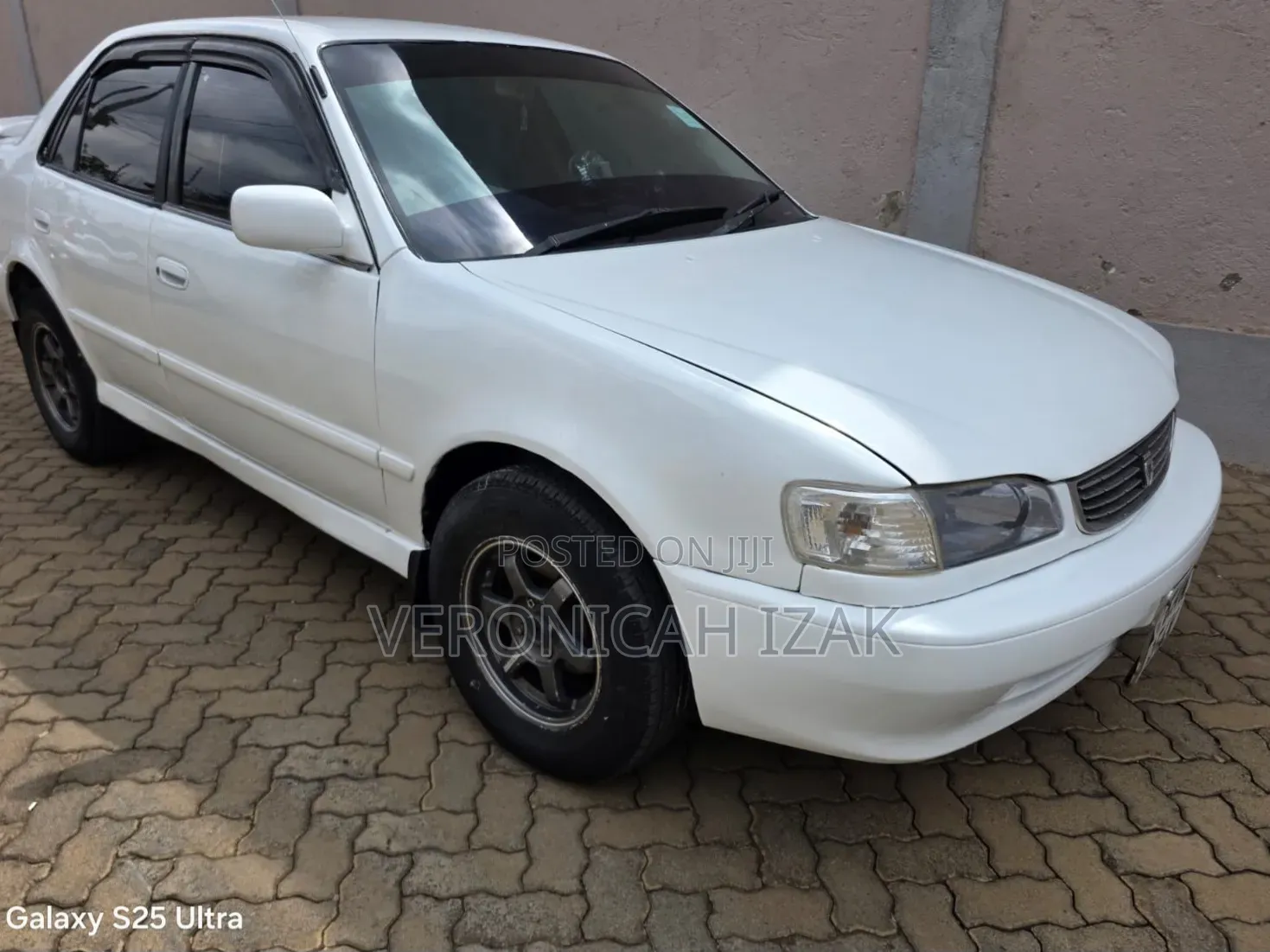 Toyota Corolla 1998 White