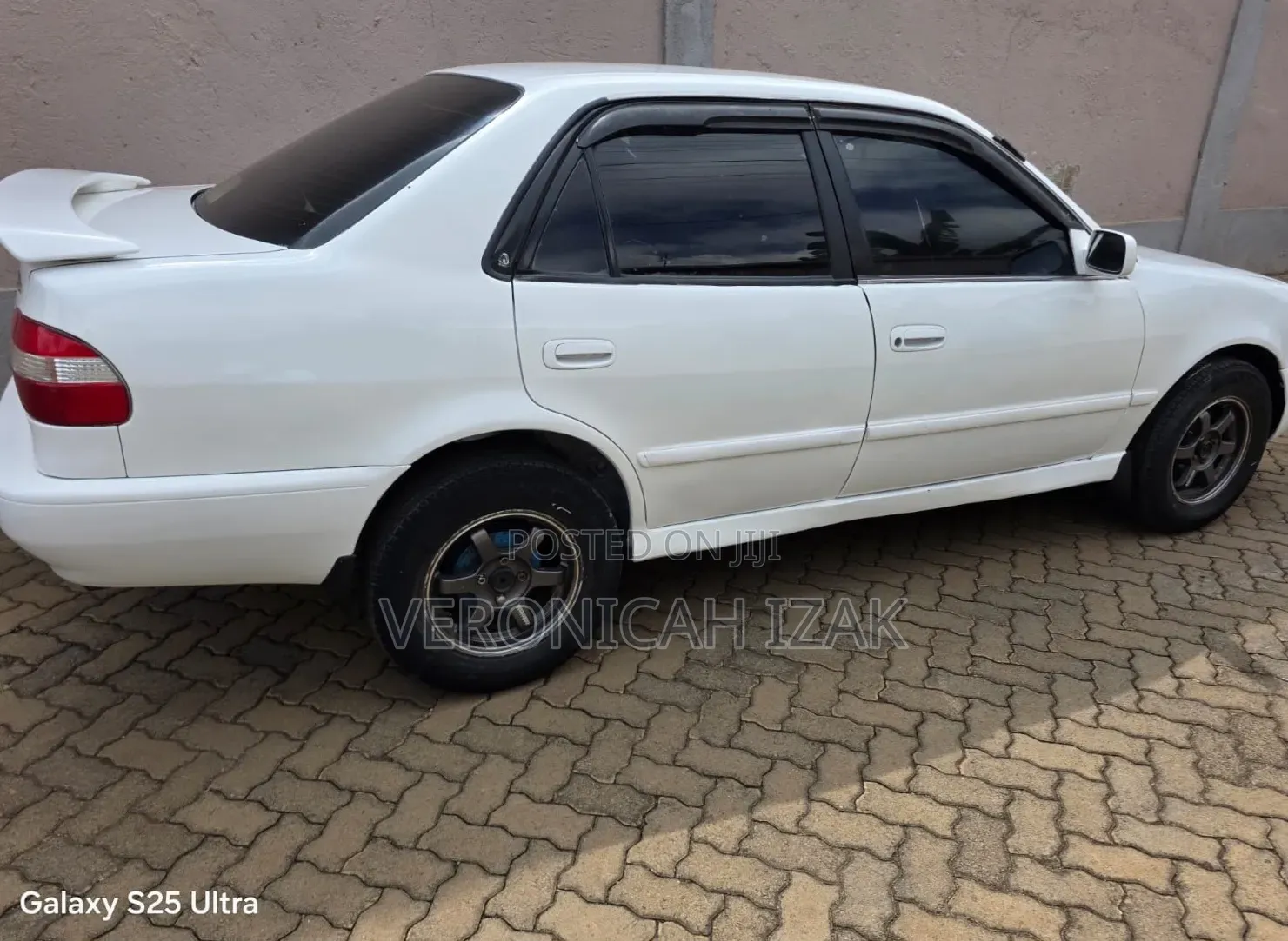 Toyota Corolla 1998 White