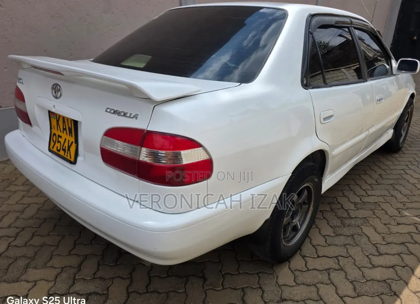 Toyota Corolla 1998 White