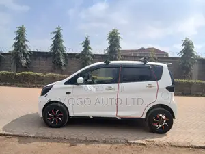 Mitsubishi EK Wagon 2015 White