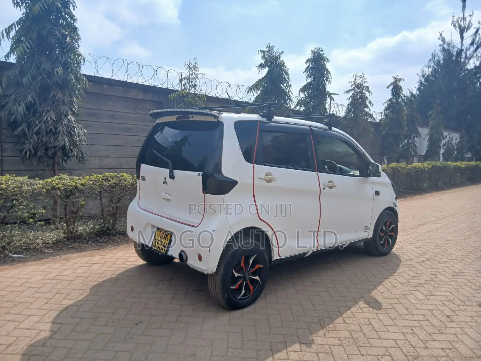 Mitsubishi EK Wagon 2015 White