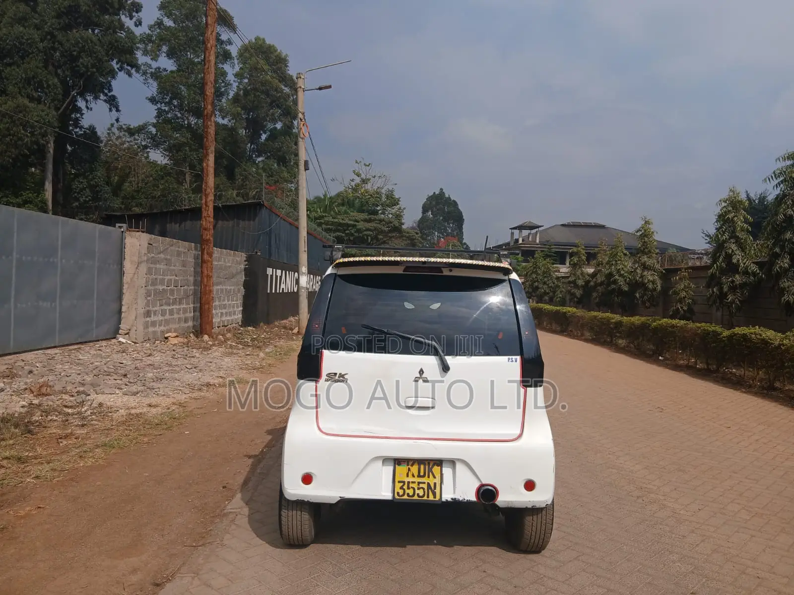 Mitsubishi EK Wagon 2015 White