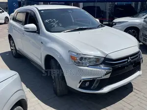 Mitsubishi RVR 2019 White