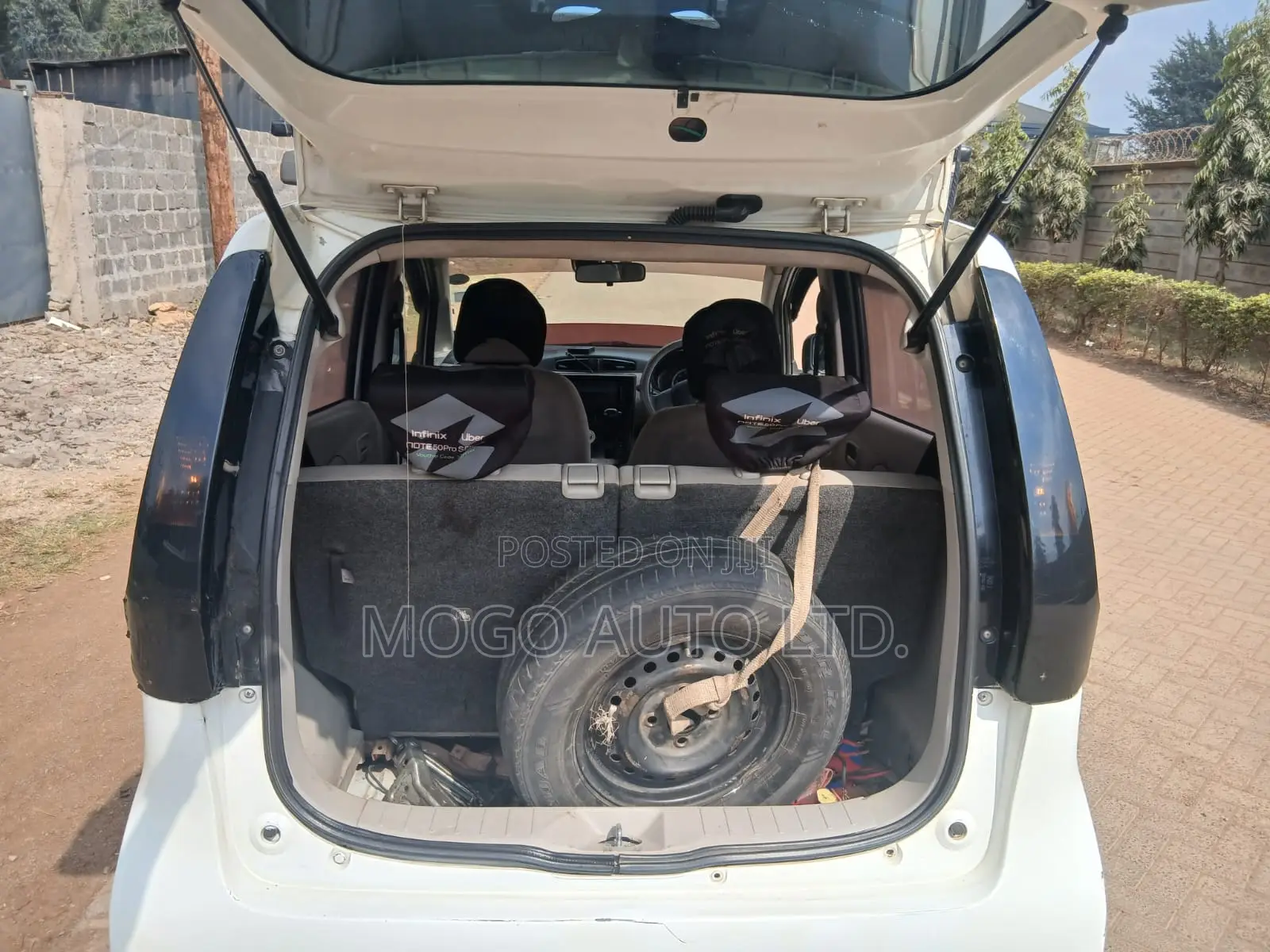Mitsubishi EK Wagon 2015 White