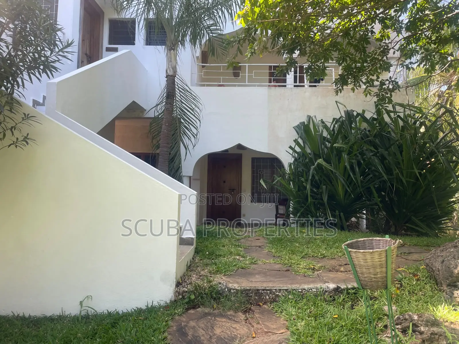 Furnished 1bdrm Apartment in Silversands Beach, Town Centre for sale