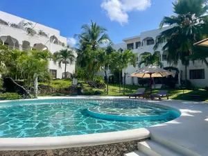 Furnished 1bdrm Apartment in Silversands Beach, Town Centre for sale