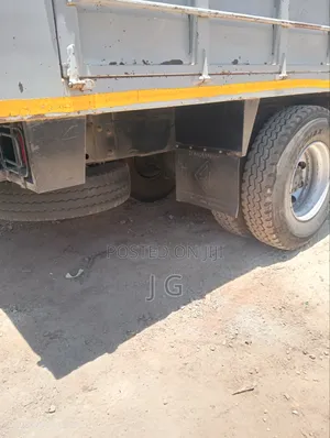 Isuzu FVZ Local