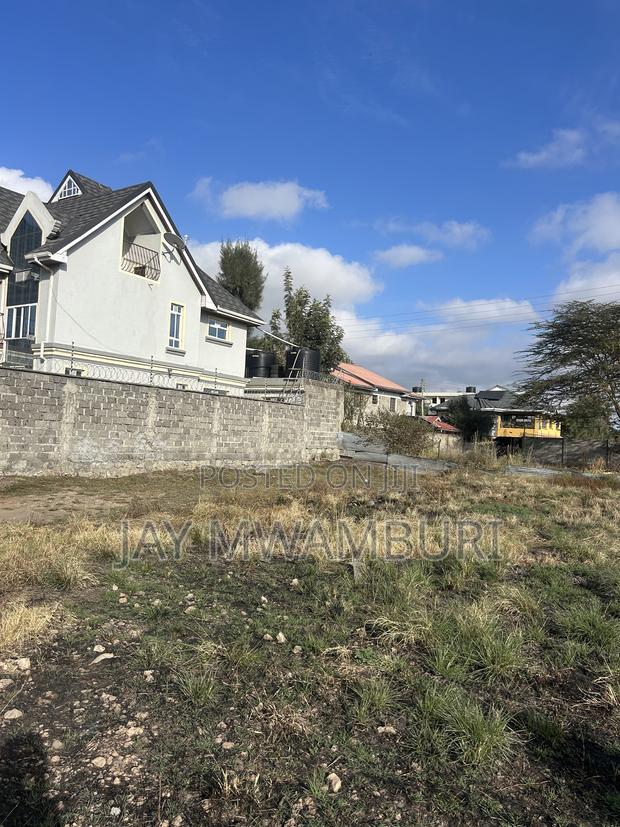 Gated 50 by 100 . Syokimau.