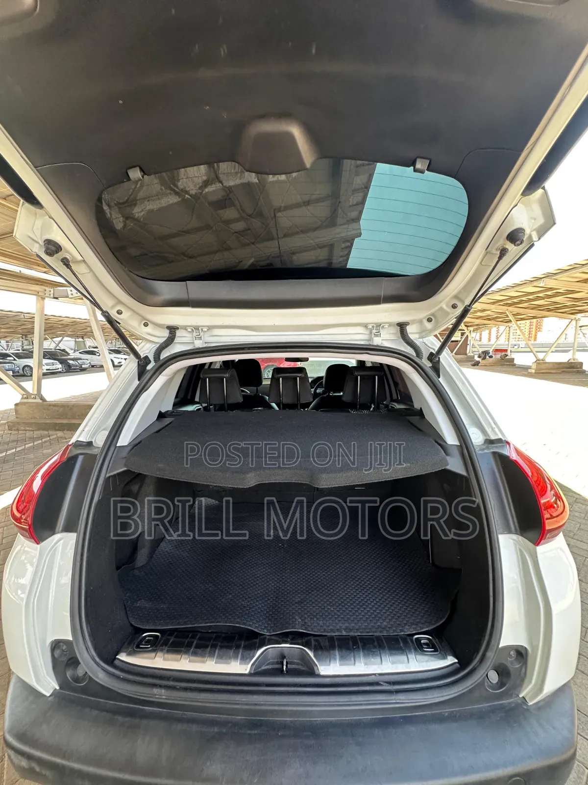Volvo V40 2016 Gold