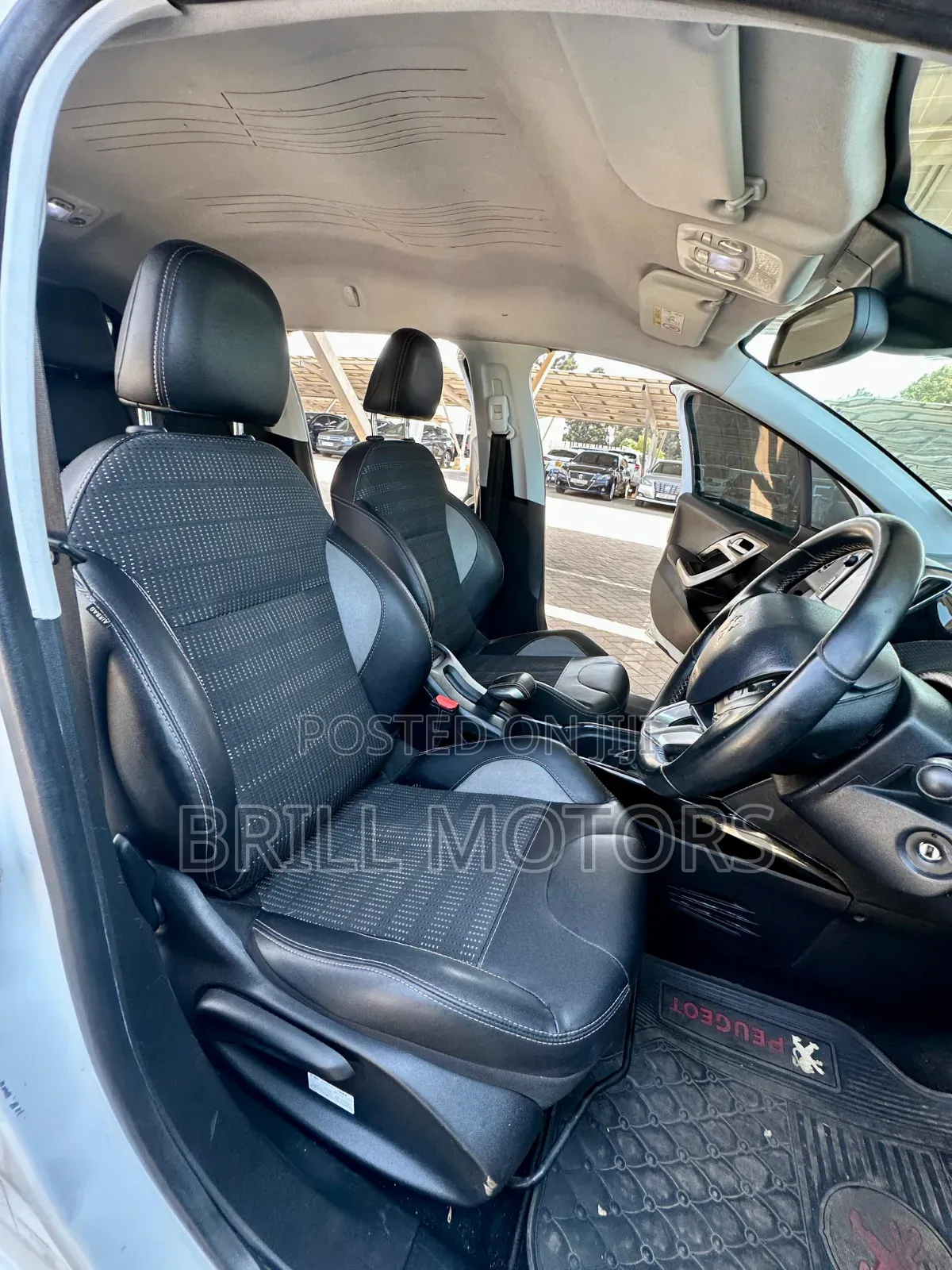 Volvo V40 2016 Gold