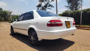 Toyota Corolla 1.6 Sedan 1997 Pearl