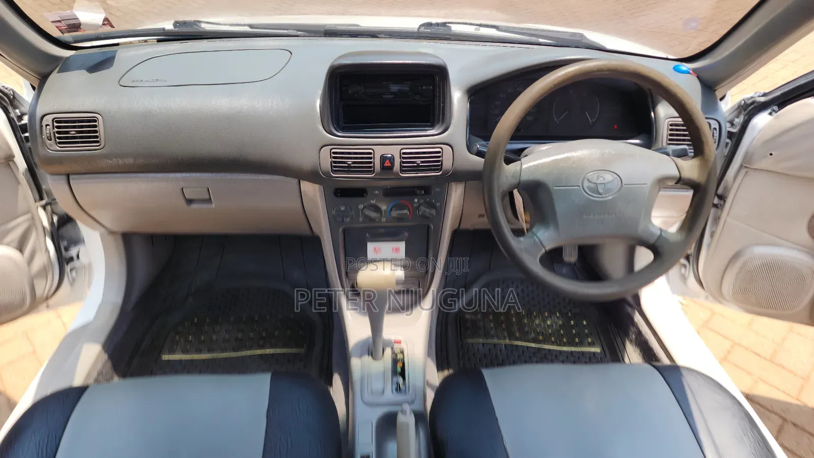 Toyota Corolla 1.6 Sedan 1997 Pearl