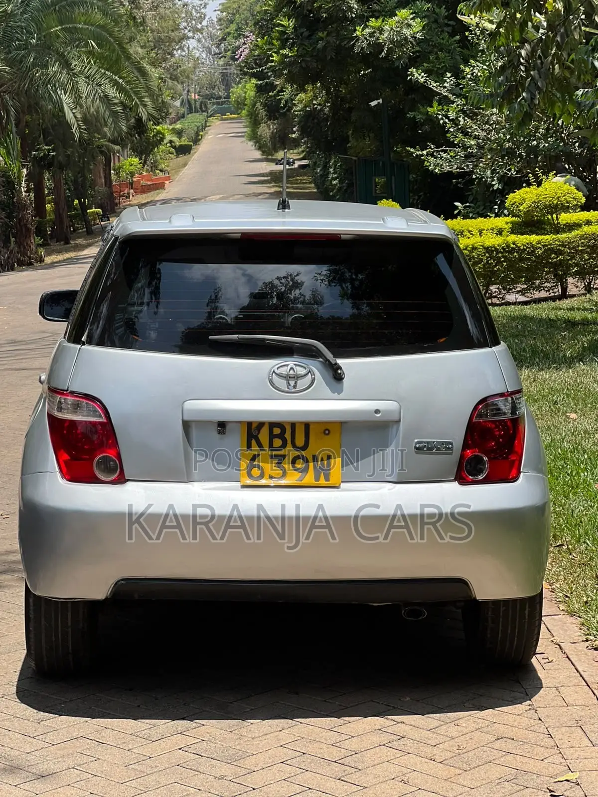 Toyota IST 2006 Silver
