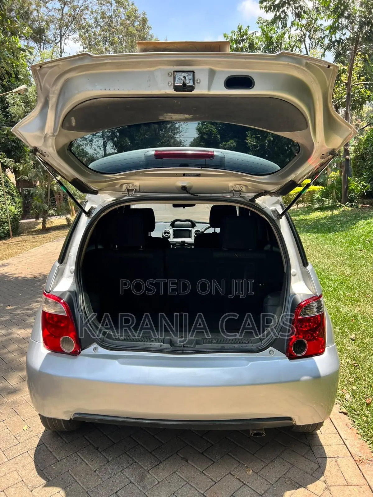 Toyota IST 2006 Silver