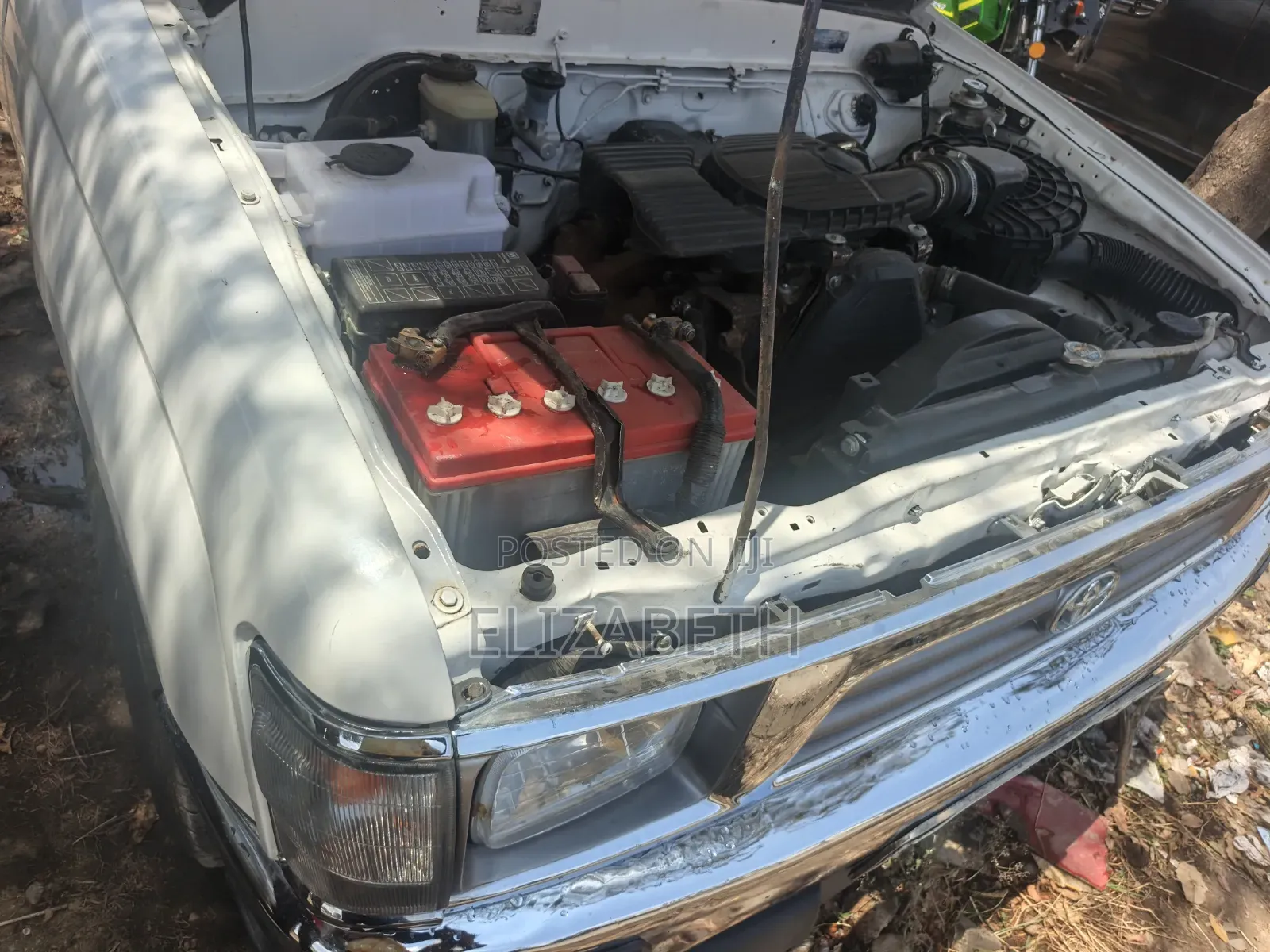 Toyota Hilux 2003 White