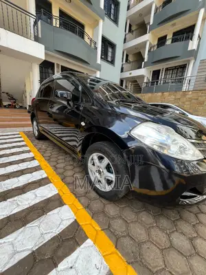 Nissan Tiida 2011 Black