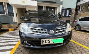 Nissan Tiida 2011 Black