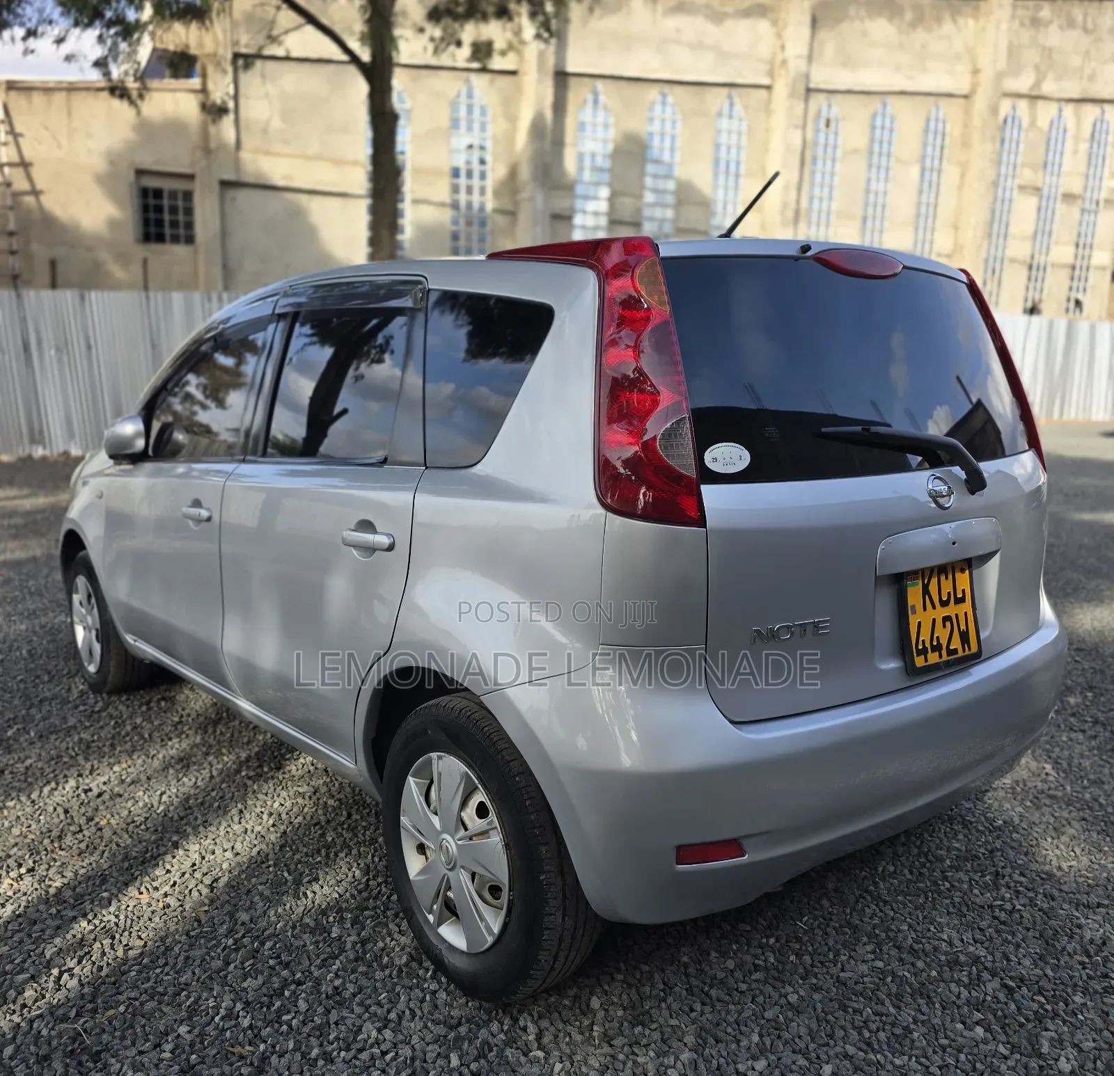 Nissan Note 1.4 2010 Silver