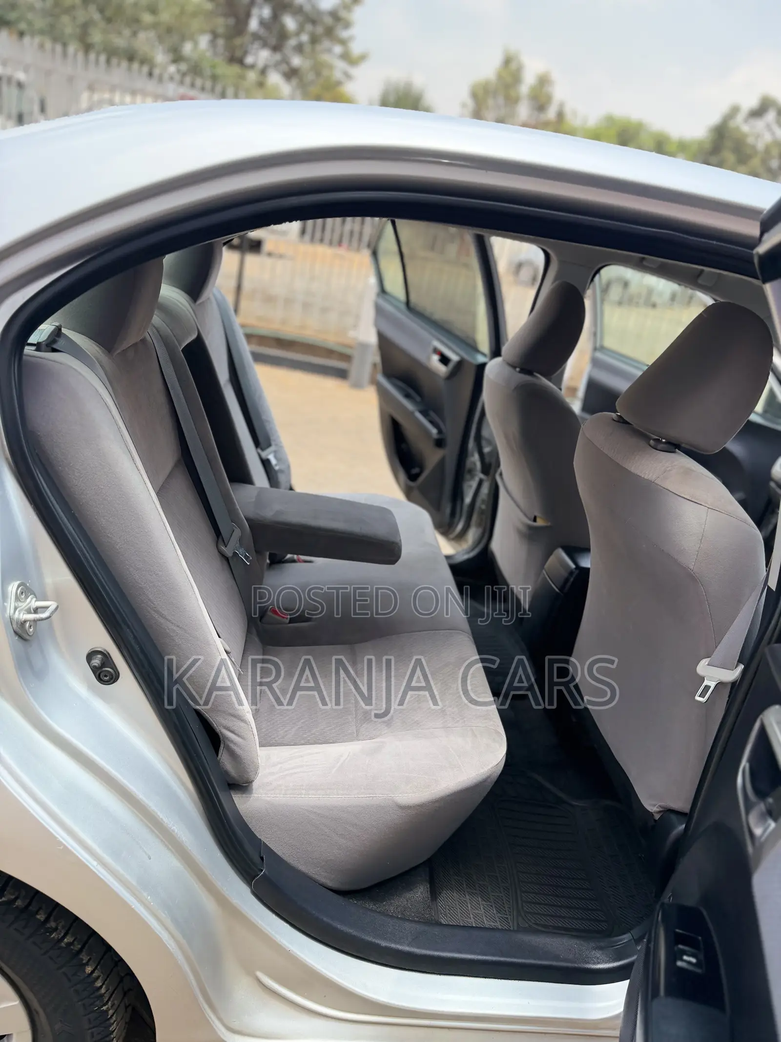 Toyota Axio 1.5 G 2WD 2012 Silver