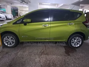 Nissan Note 2015 Green