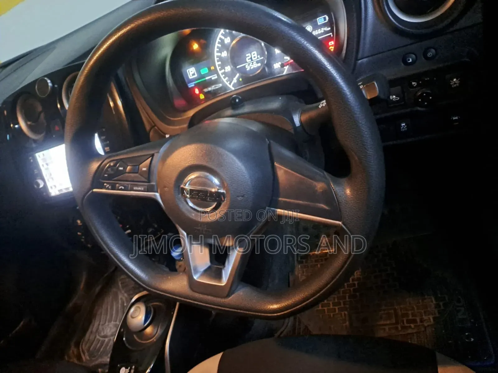 Nissan Note 2015 Green