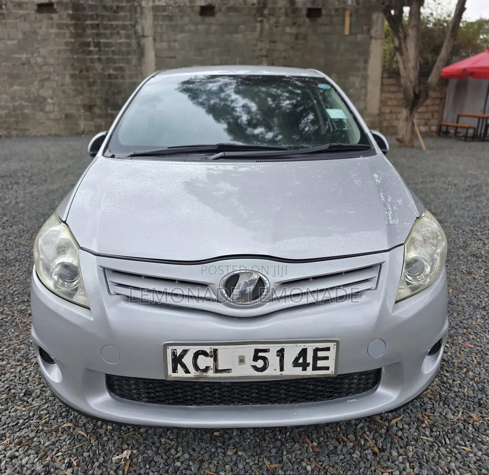 Toyota Auris 2010 Silver