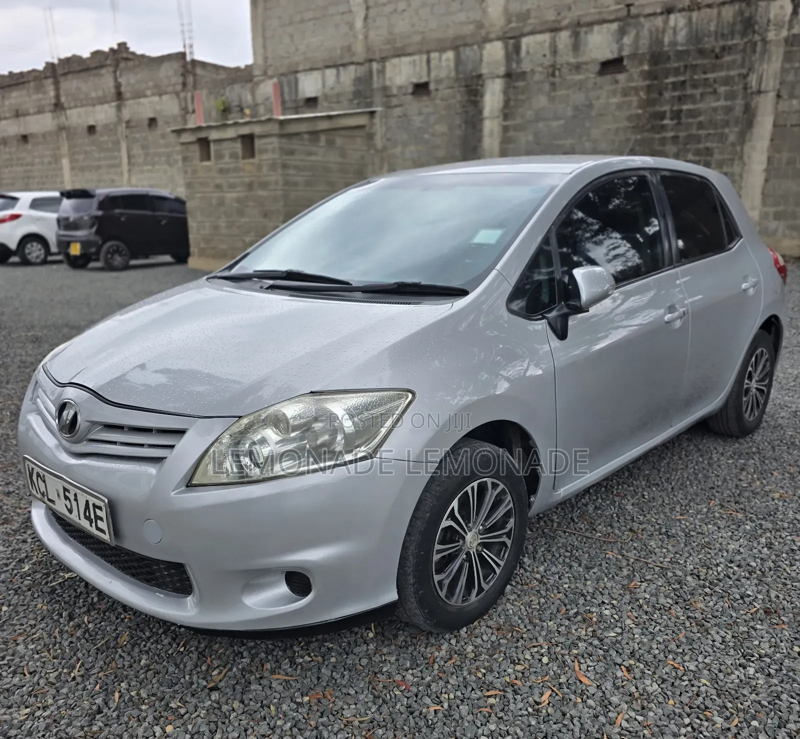 Toyota Auris 2010 Silver