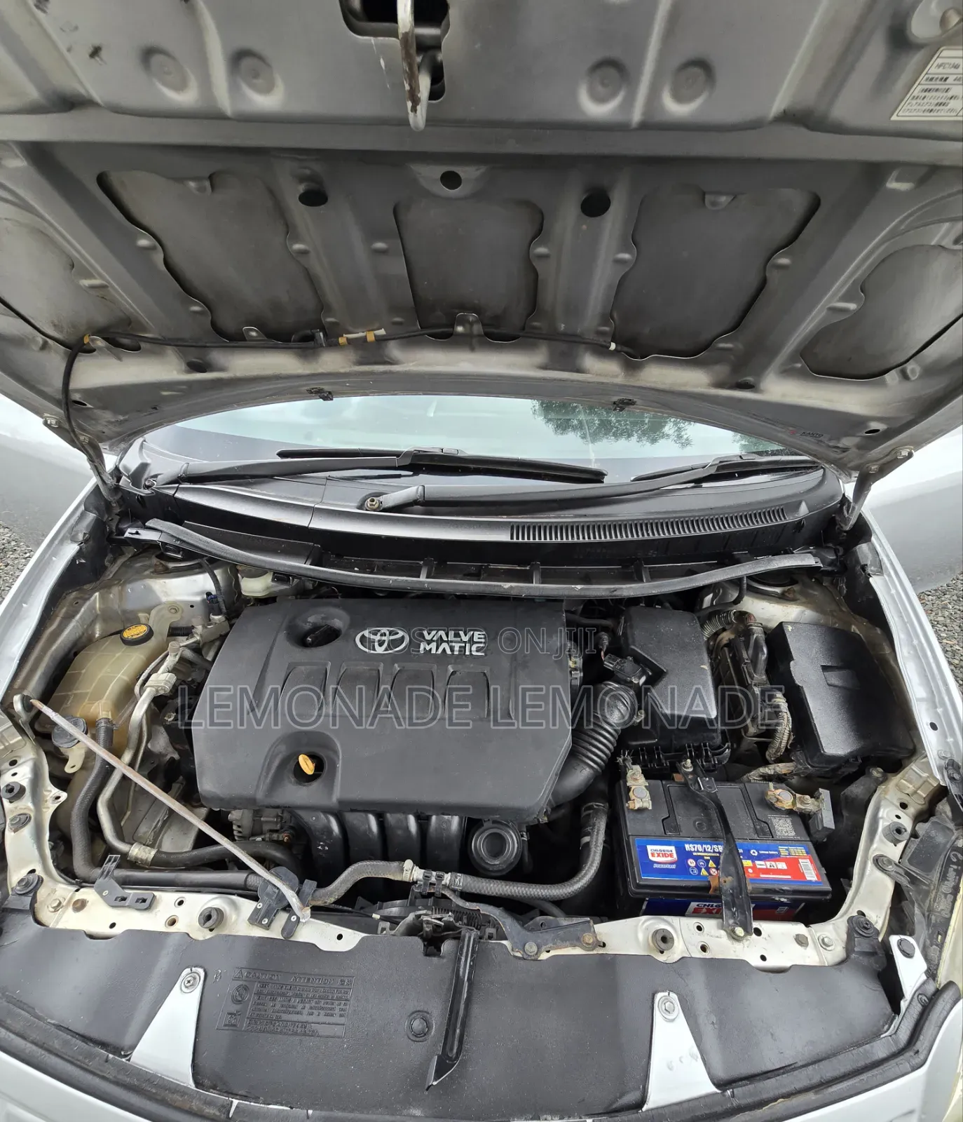 Toyota Auris 2010 Silver