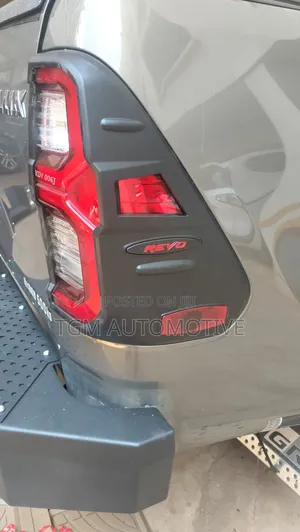 Black Out Kit Hilux Revo, Rocco Tail Lamp Covers