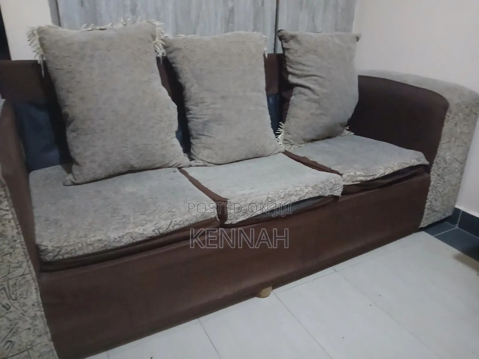 5 Seater Couch