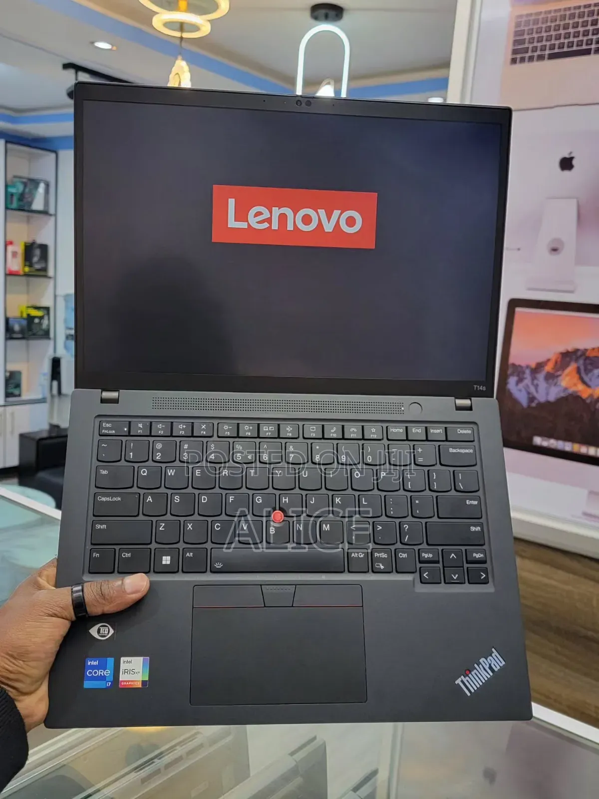 New Laptop Lenovo ThinkPad T14 8GB AMD Ryzen 5 SSD 256GB