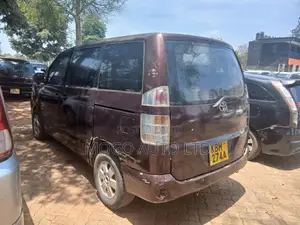Toyota Voxy 2003 Red