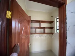 4bdrm Bungalow in Kitengela for sale