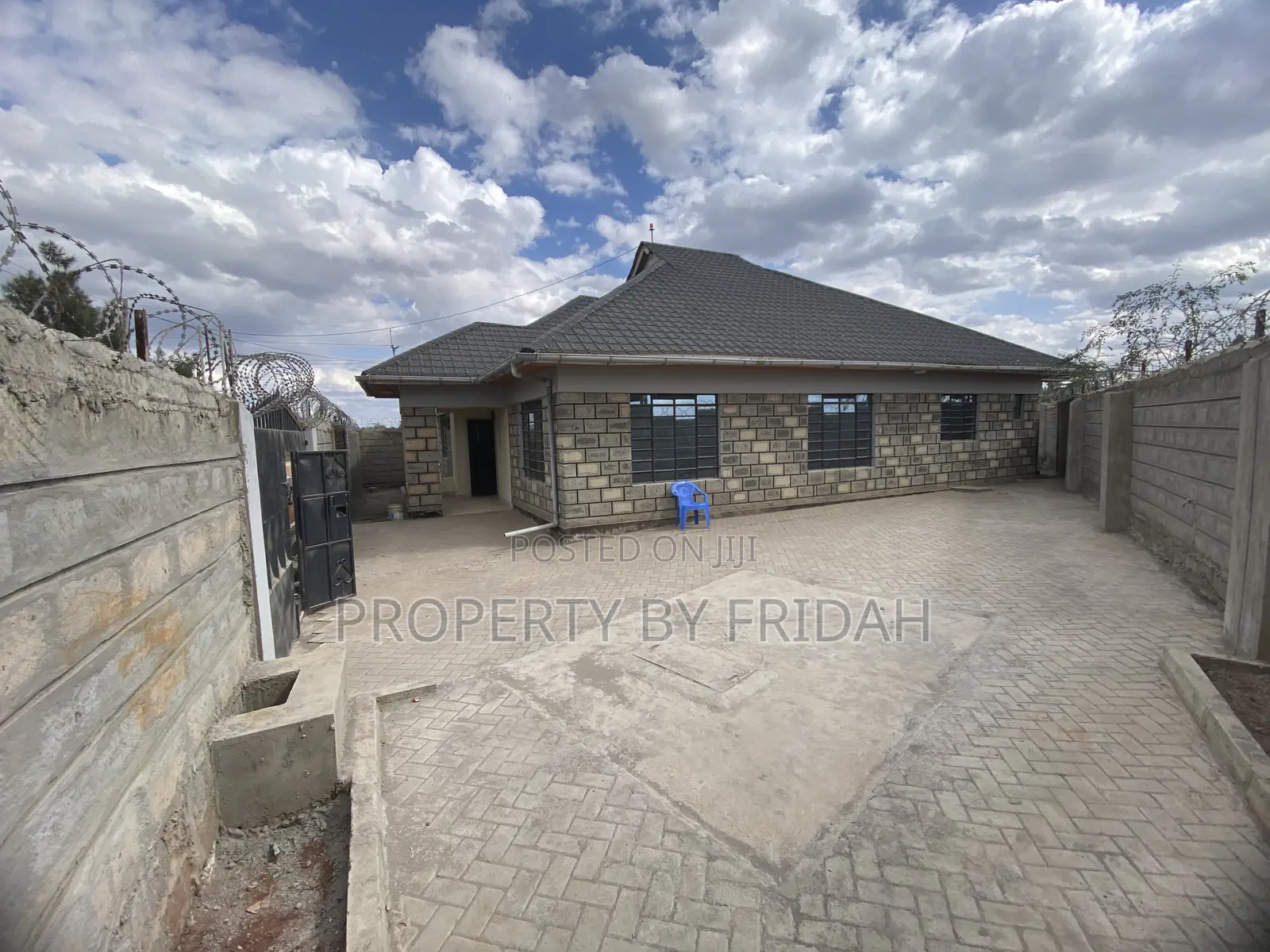 4bdrm Bungalow in Kitengela for sale