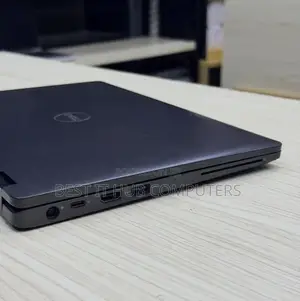 Laptop Dell Latitude 5300 2-in-1 8GB Intel Core i7 SSD 256GB