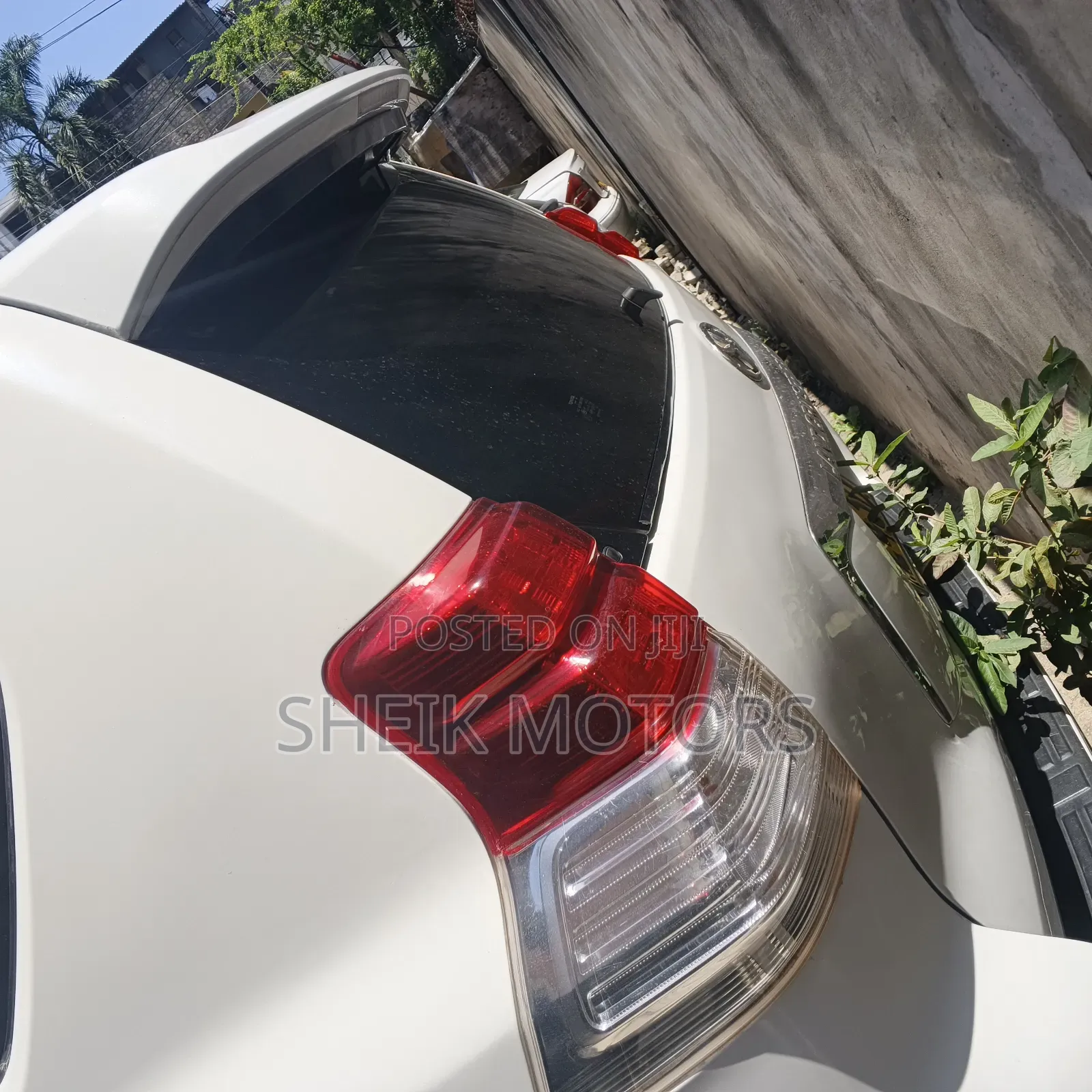 Toyota Land Cruiser Prado 2014 White