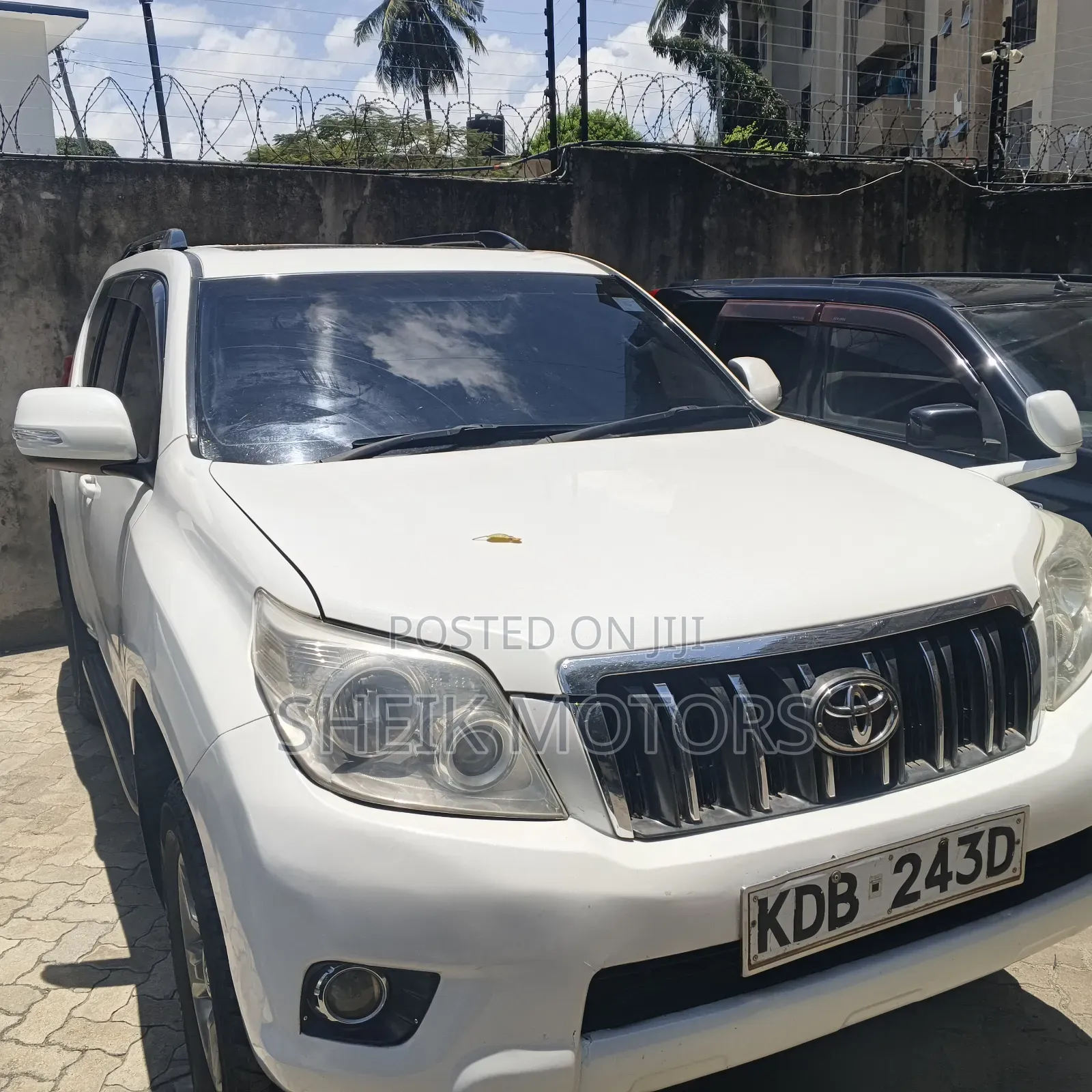 Toyota Land Cruiser Prado 2014 White