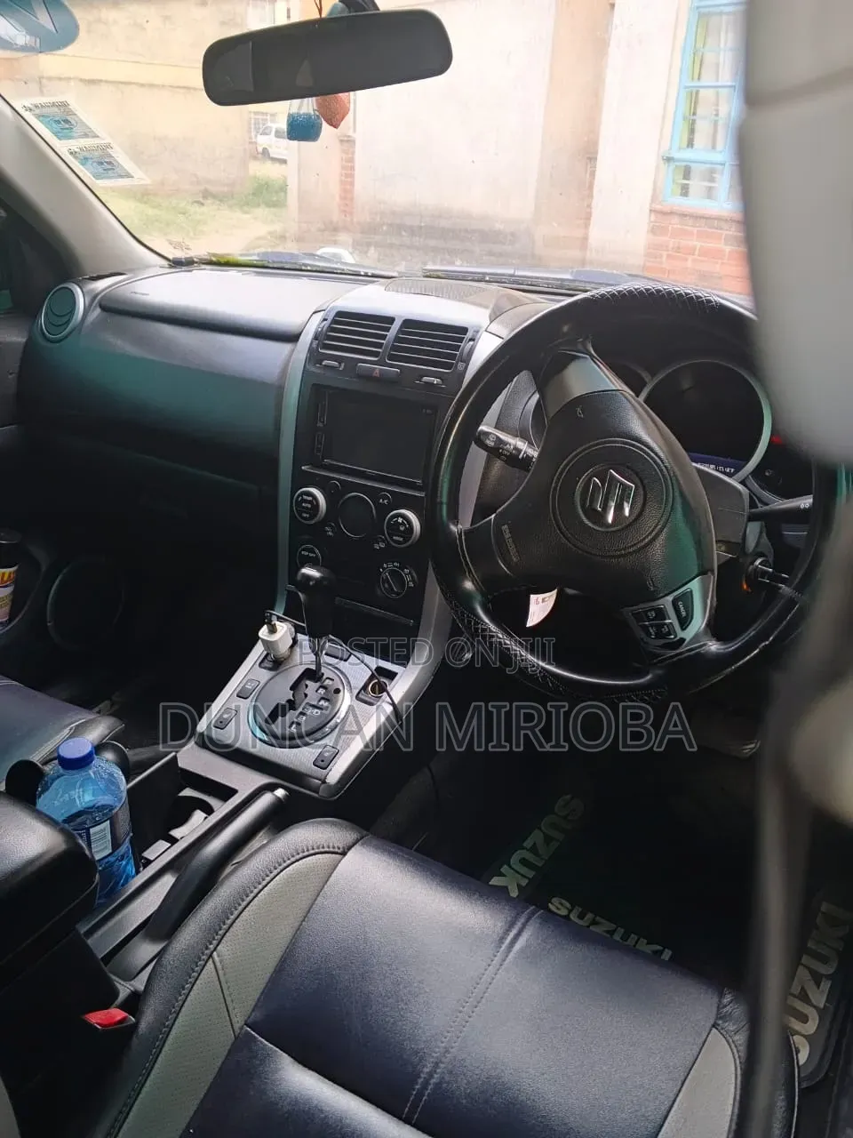 Suzuki Escudo 2010 White
