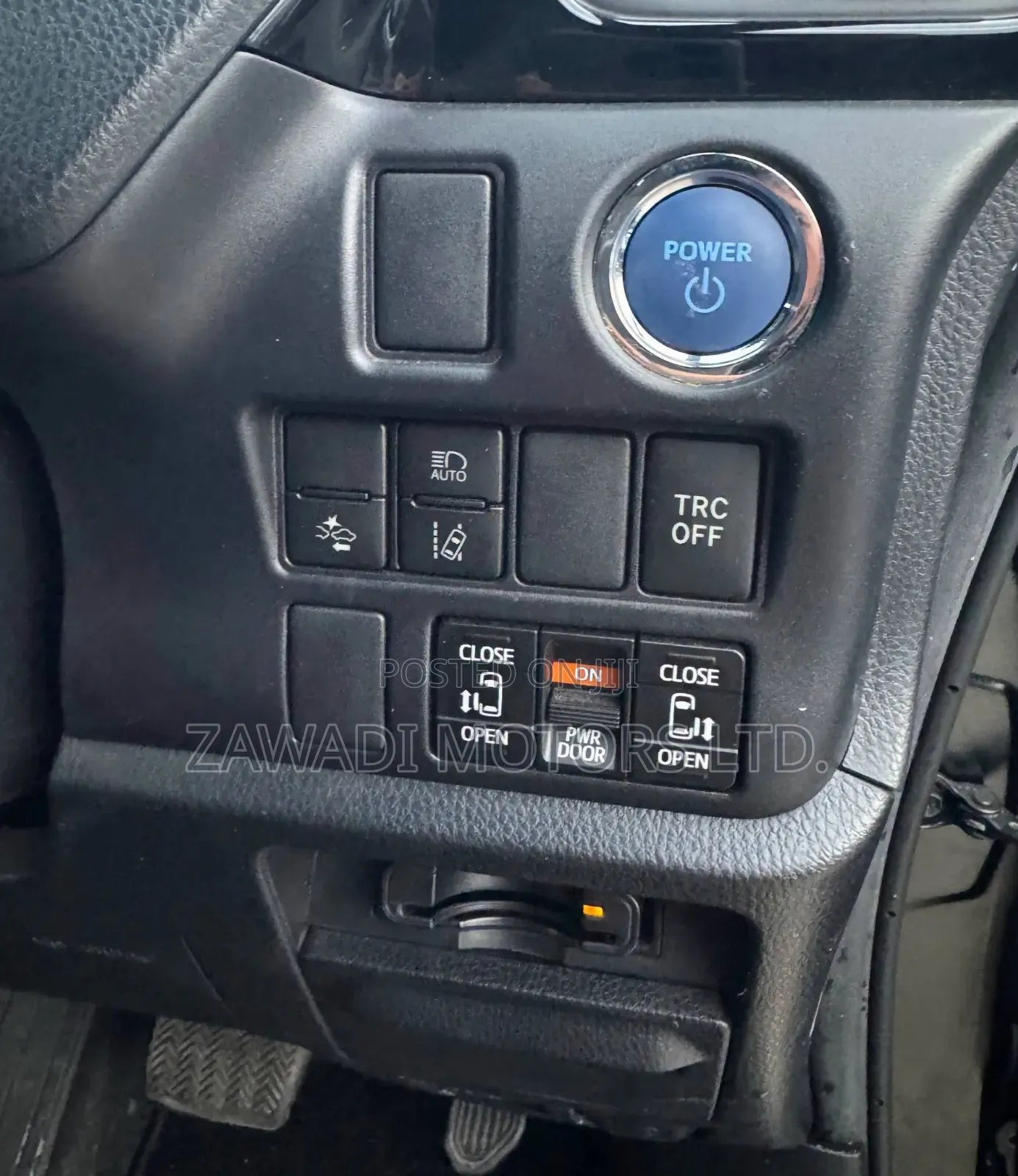 Toyota Voxy Hybrid X 2WD 7-Seater 2020 Black