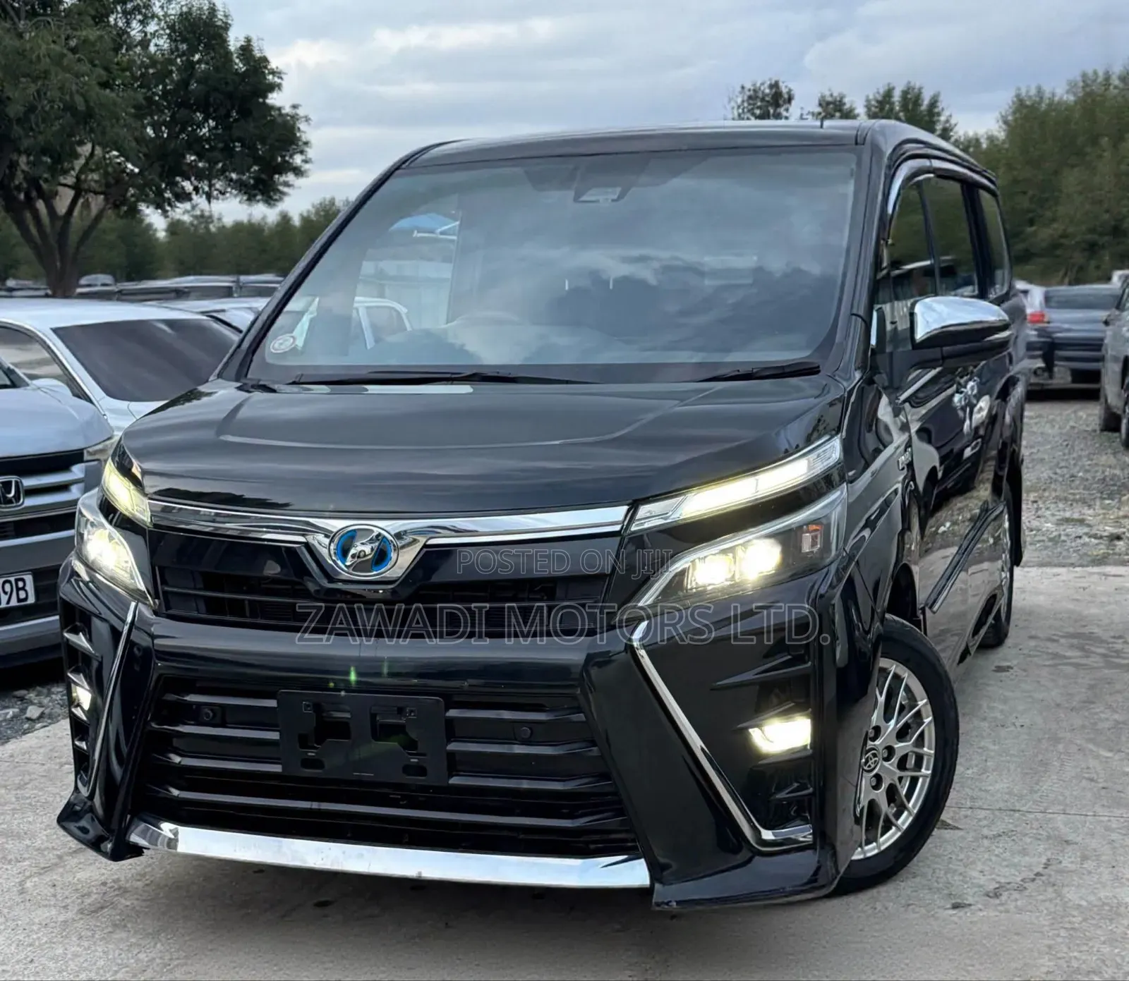 Toyota Voxy Hybrid X 2WD 7-Seater 2020 Black