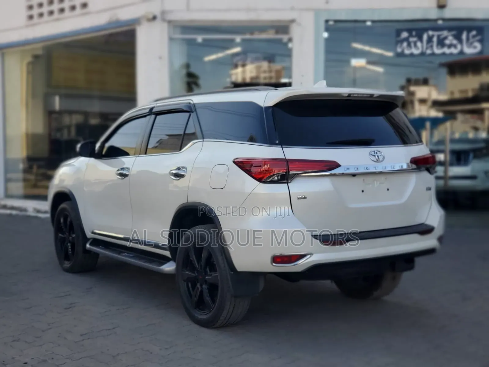 Toyota Fortuner 2.8 D AWD 2019 White