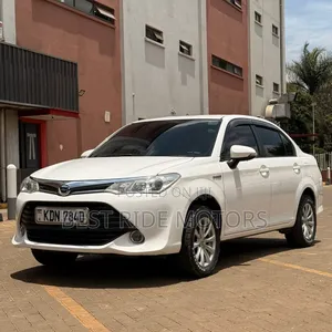 Toyota Axio 1.5 Hybrid 2WD 2017 Pearl