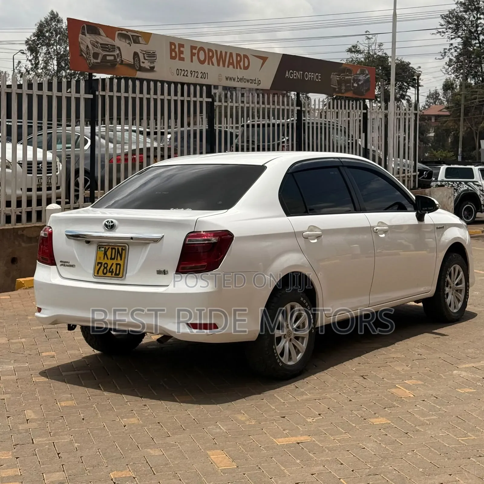 Toyota Axio 1.5 Hybrid 2WD 2017 Pearl